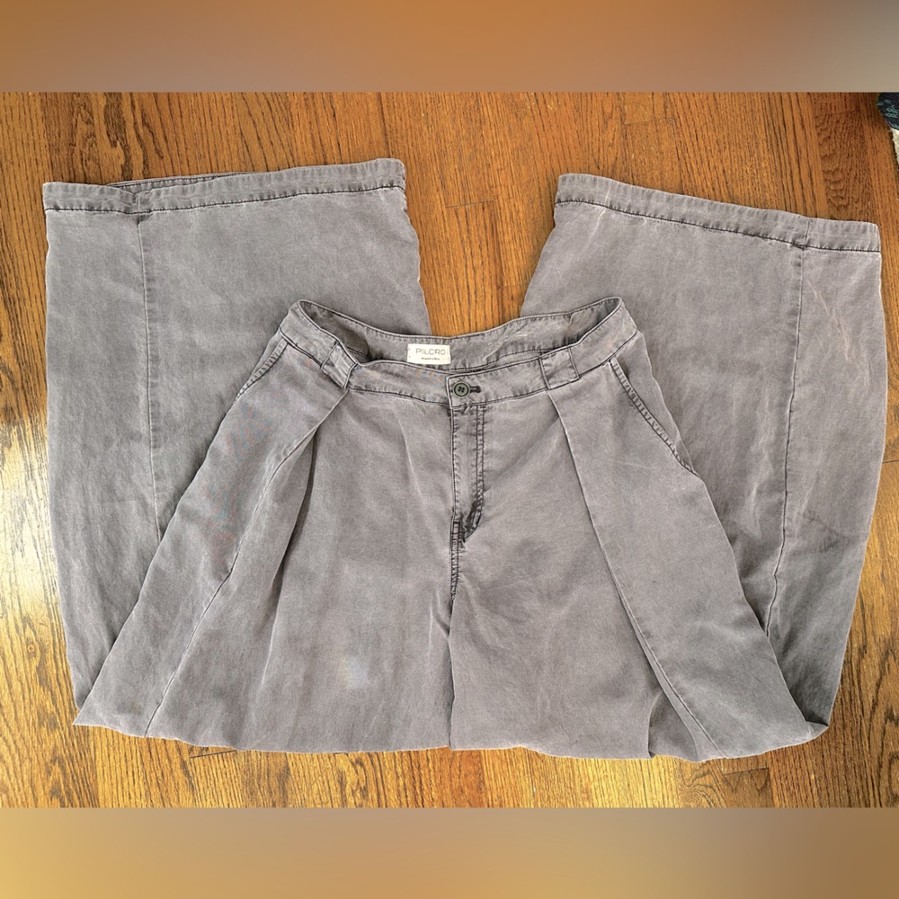 Pilgrim women’s wide-leg pant.